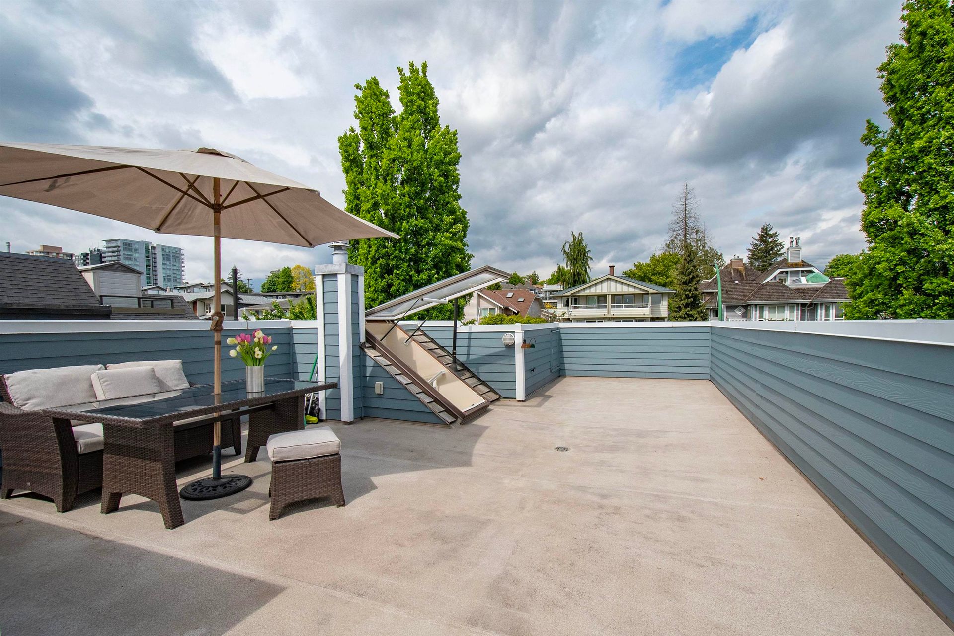 279-e-5th-street-lower-lonsdale-north-vancouver-32 at 279 E 5th Street, Lower Lonsdale, North Vancouver