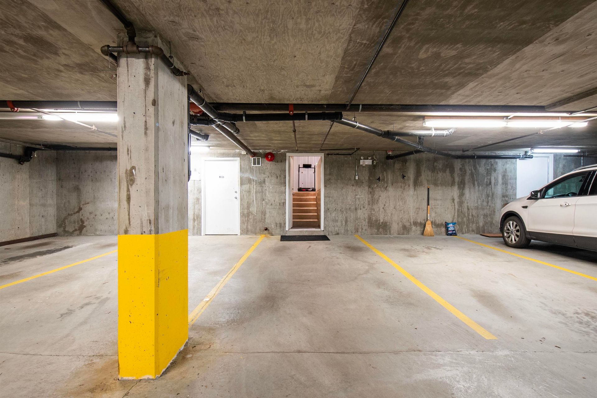 279-e-5th-street-lower-lonsdale-north-vancouver-36 at 279 E 5th Street, Lower Lonsdale, North Vancouver