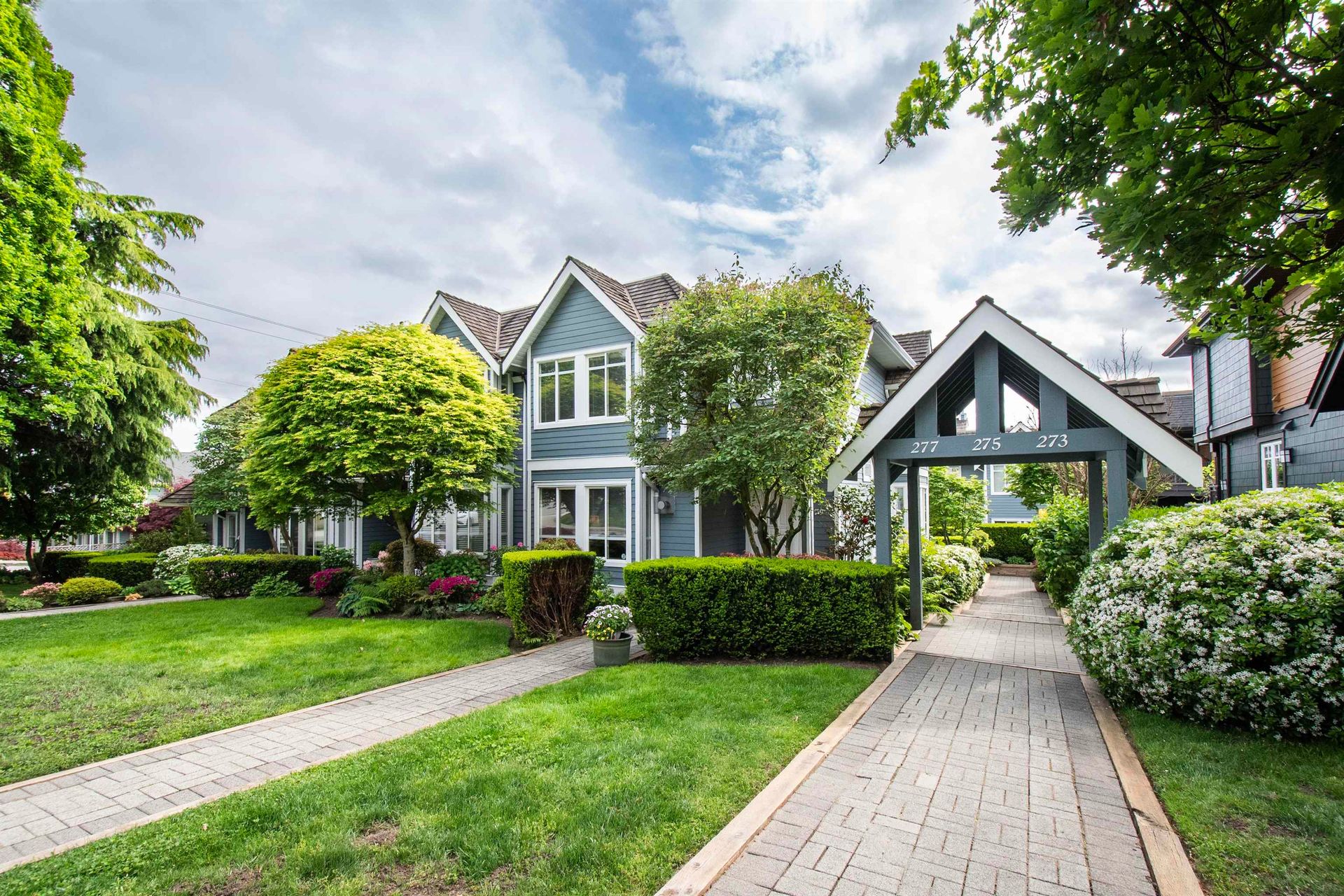 279-e-5th-street-lower-lonsdale-north-vancouver-40 at 279 E 5th Street, Lower Lonsdale, North Vancouver