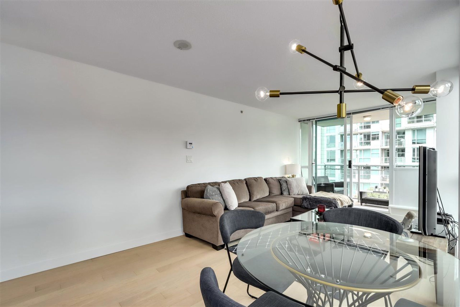 original-jpg-v-1-94325 at 708 - 188 Esplanade Avenue E, North Vancouver