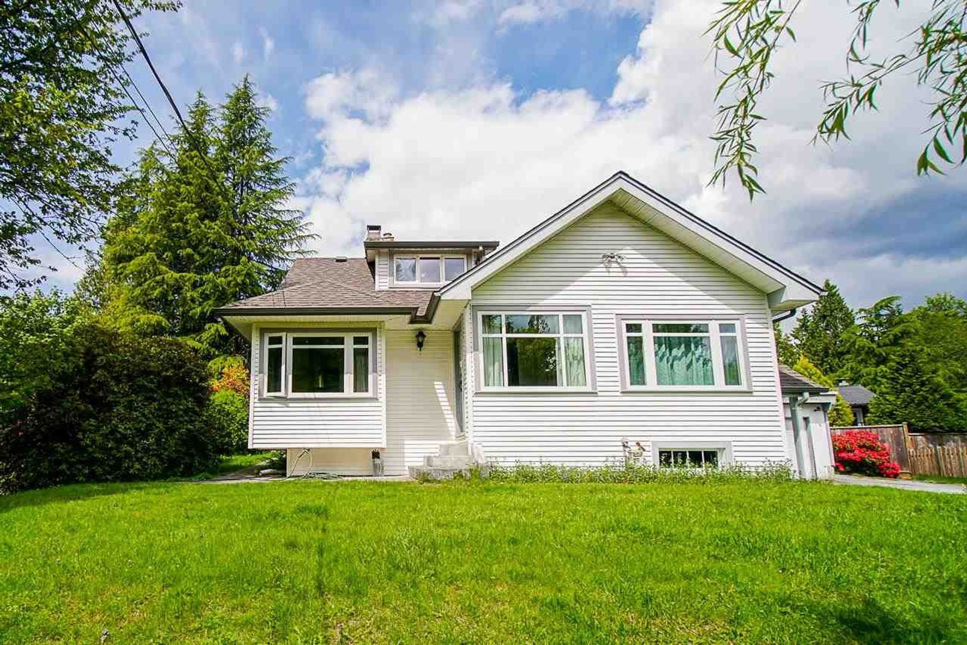 96470 at 4190 Dollarton Highway, North Vancouver