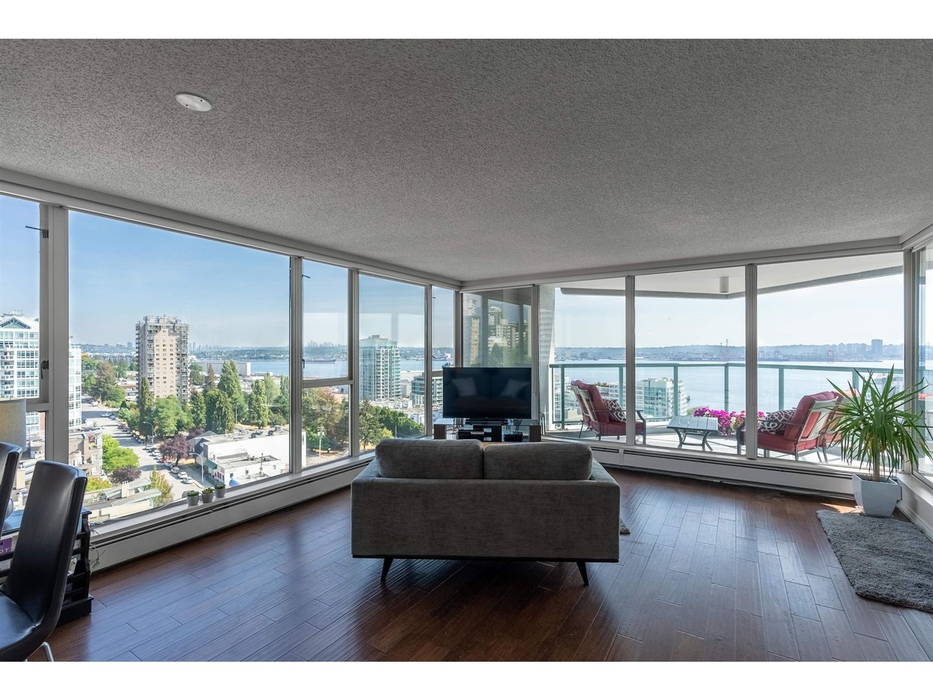 96962 at 1501 - 120 2nd Street W, North Vancouver