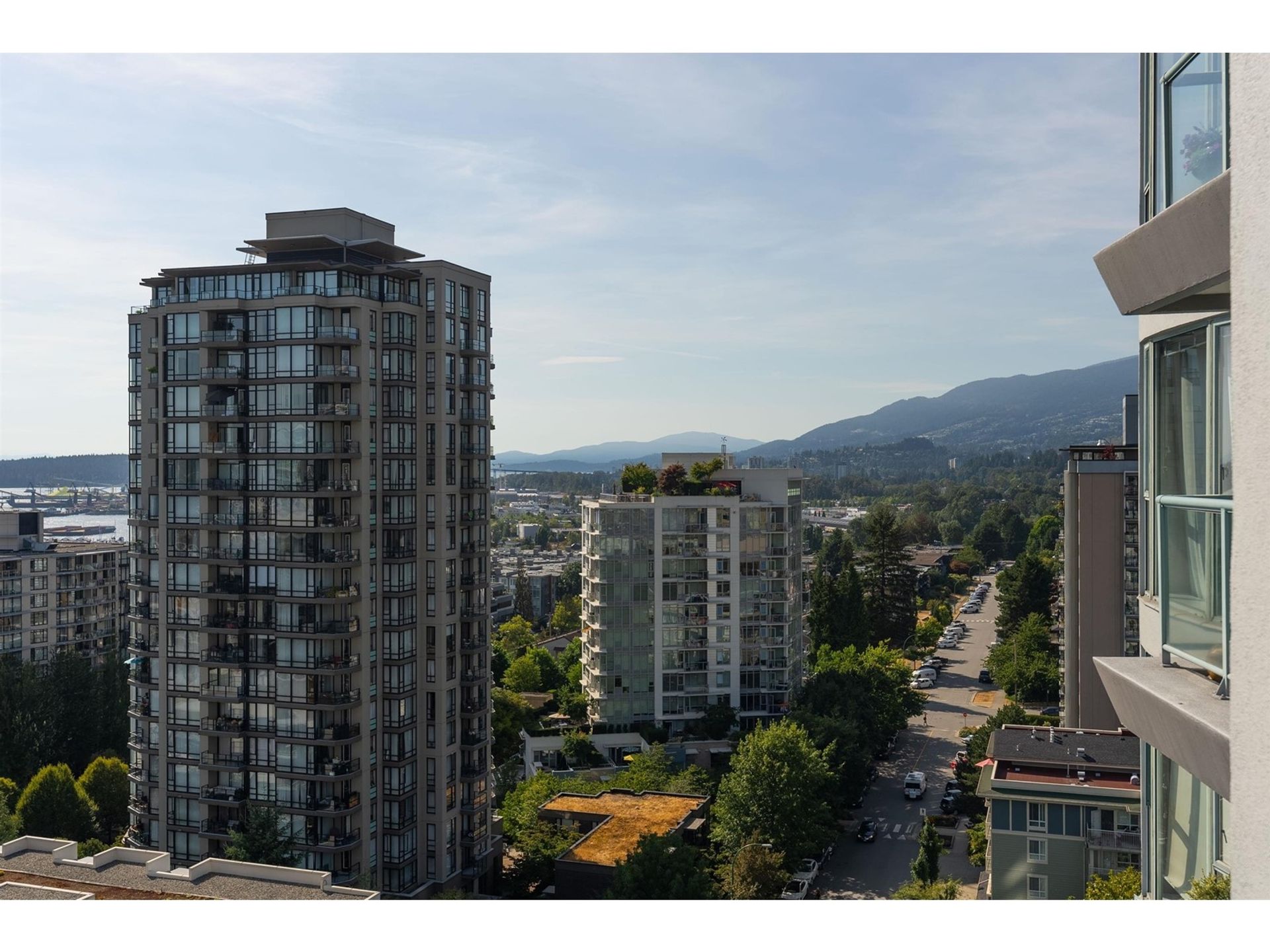 96999 at 1501 - 120 2nd Street W, North Vancouver
