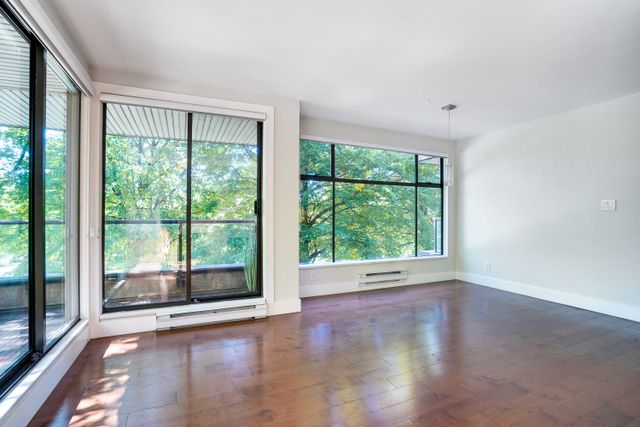 97224 at 201 - 1702 Chesterfield Avenue, North Vancouver