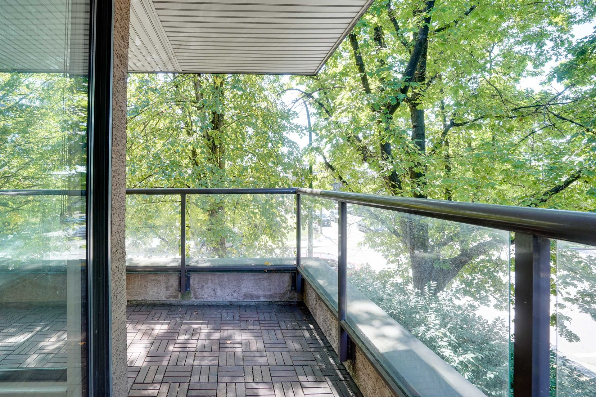 97229 at 201 - 1702 Chesterfield Avenue, North Vancouver