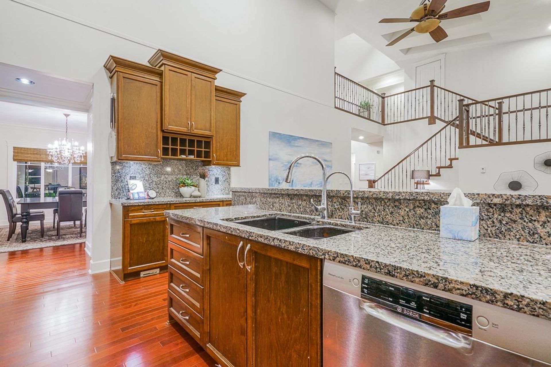 97353 at 2640 Chesterfield Avenue, North Vancouver