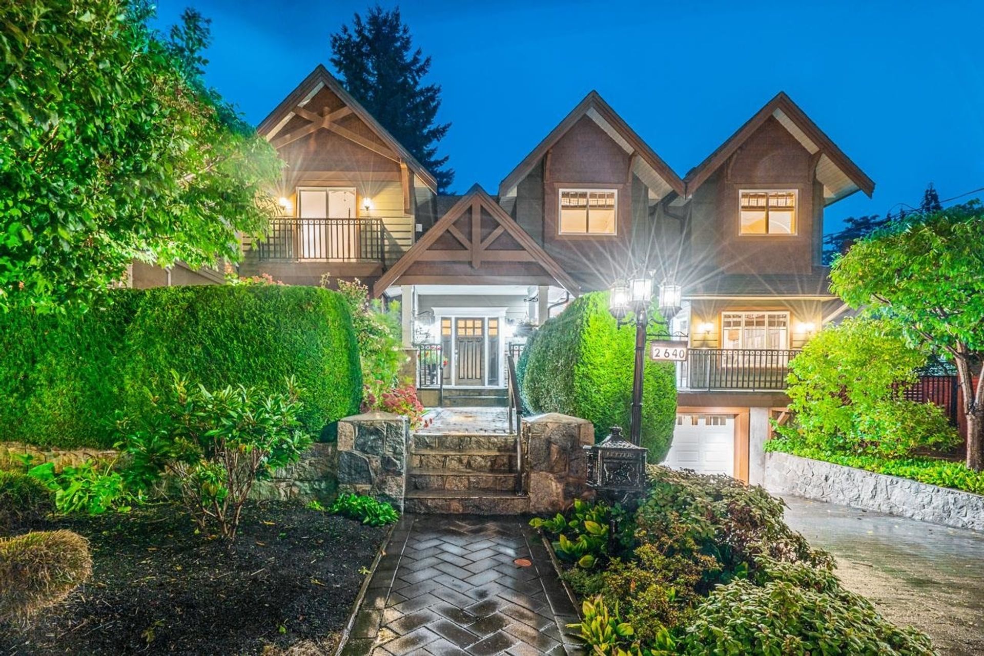 97384 at 2640 Chesterfield Avenue, North Vancouver
