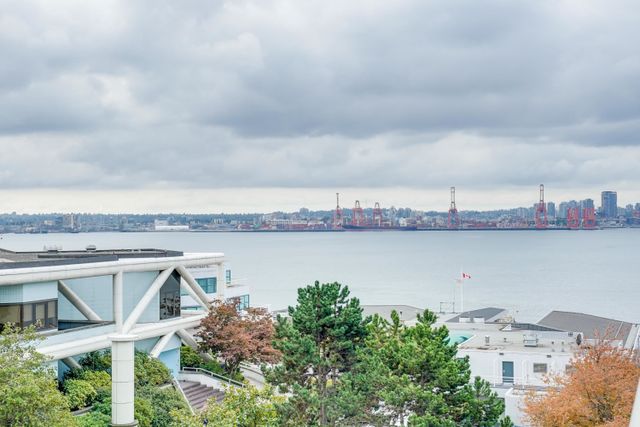 97748 at 405 - 168 Chadwick Court, North Vancouver