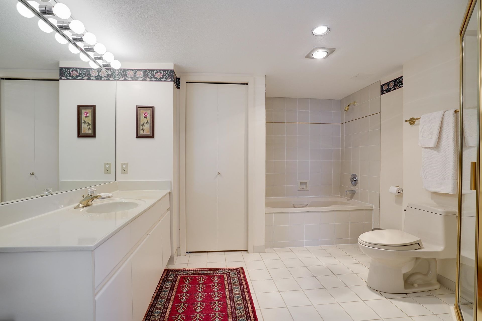 97720 at 405 - 168 Chadwick Court, North Vancouver