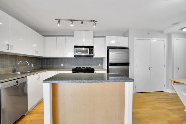 97779 at 513 - 175 1st Street W, North Vancouver