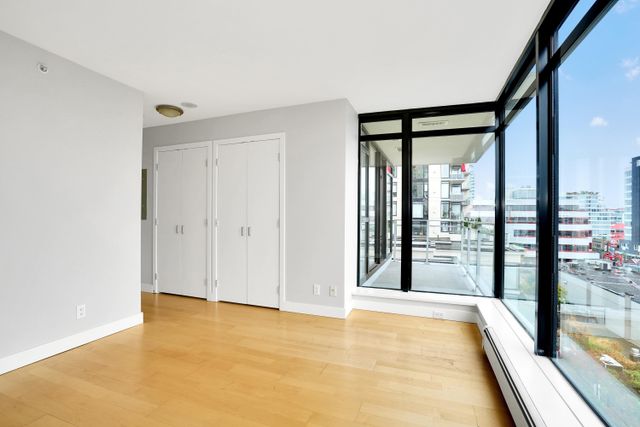 97811 at 513 - 175 1st Street W, North Vancouver