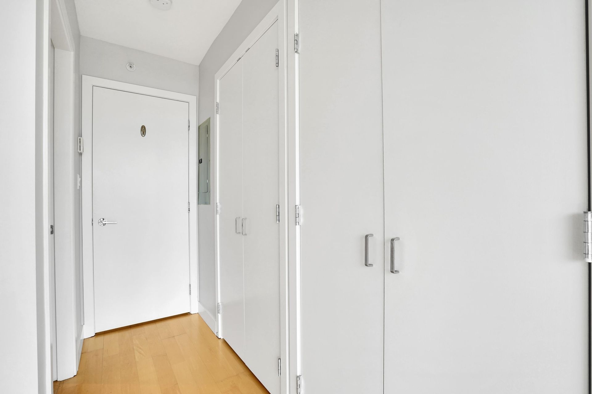 97815 at 513 - 175 1st Street W, North Vancouver