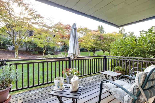 98008 at 311 - 555 28th Street W, North Vancouver