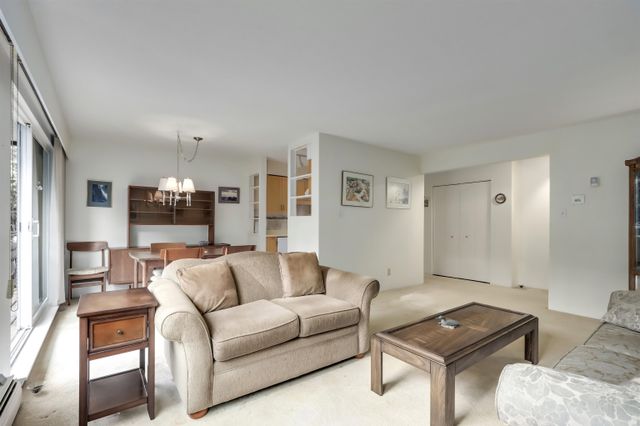 98014 at 311 - 555 28th Street W, North Vancouver