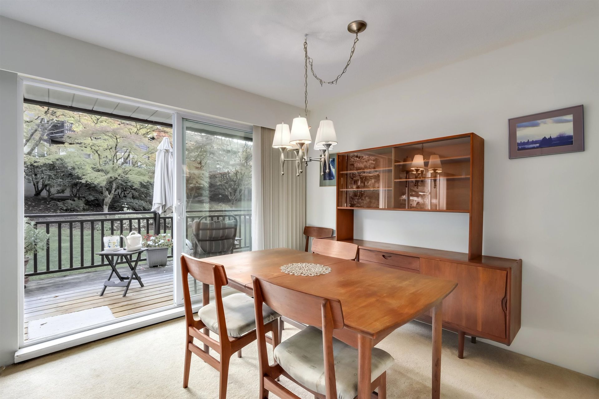 98017 at 311 - 555 28th Street W, North Vancouver