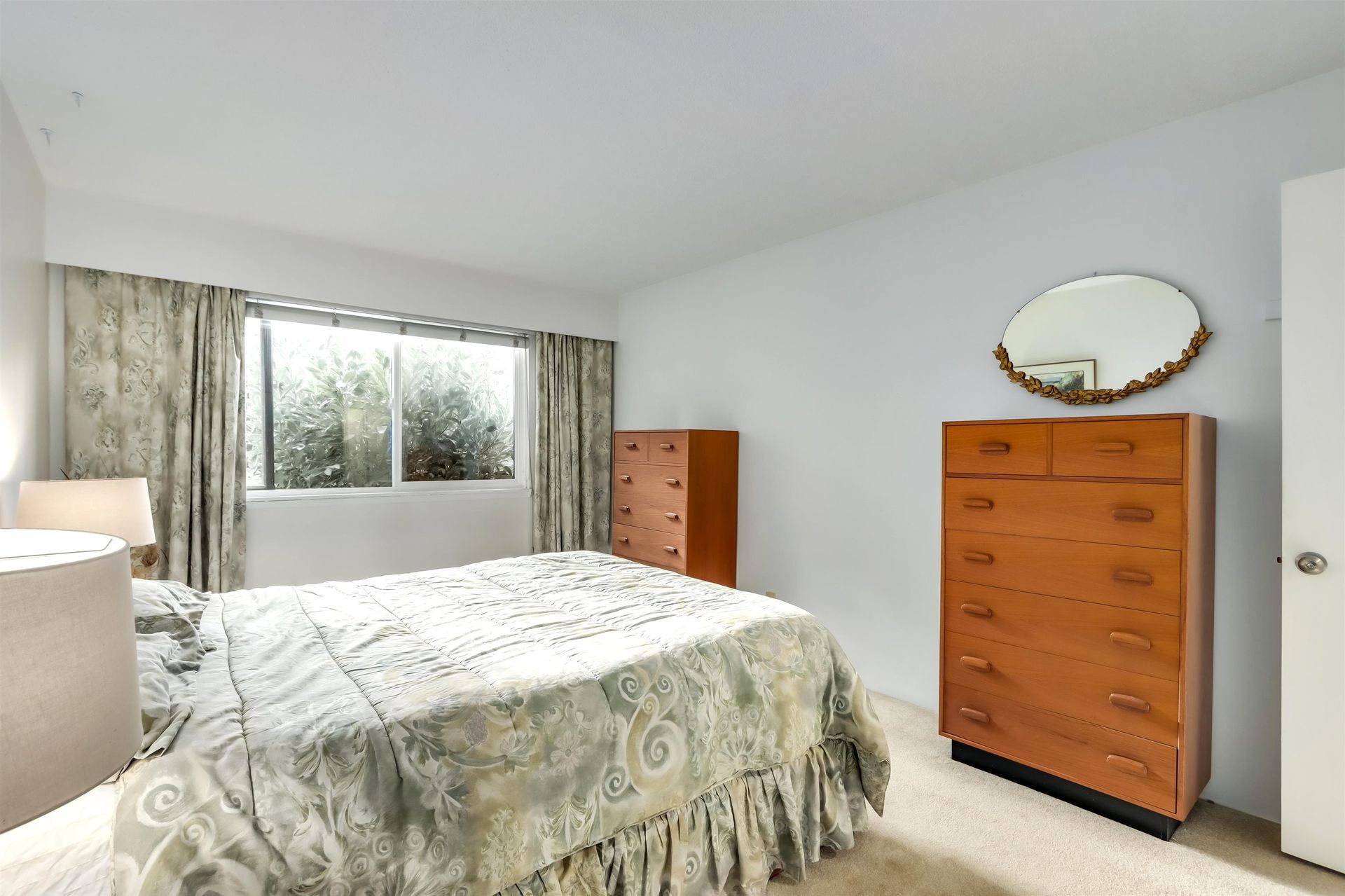 98023 at 311 - 555 28th Street W, North Vancouver