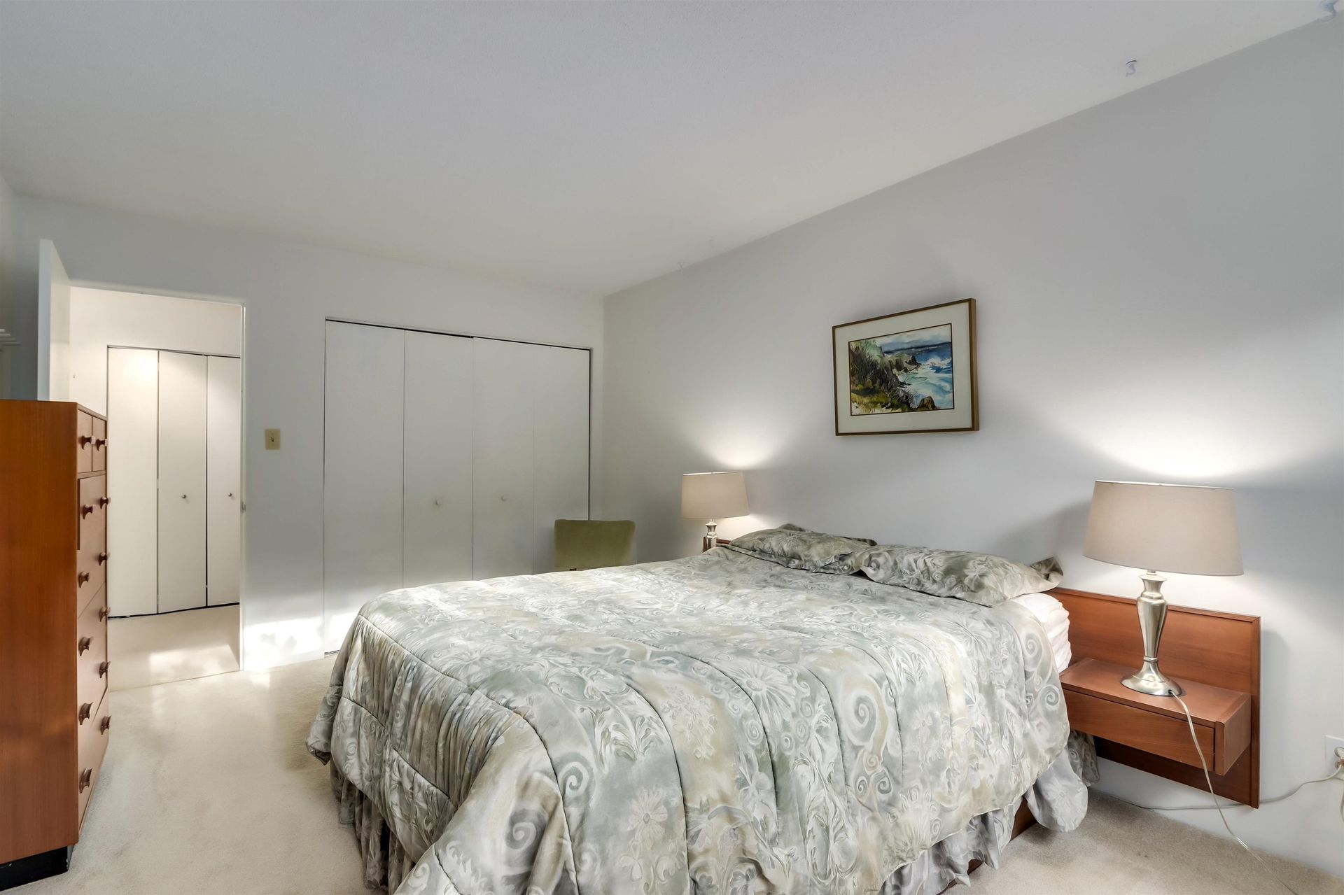 98024 at 311 - 555 28th Street W, North Vancouver