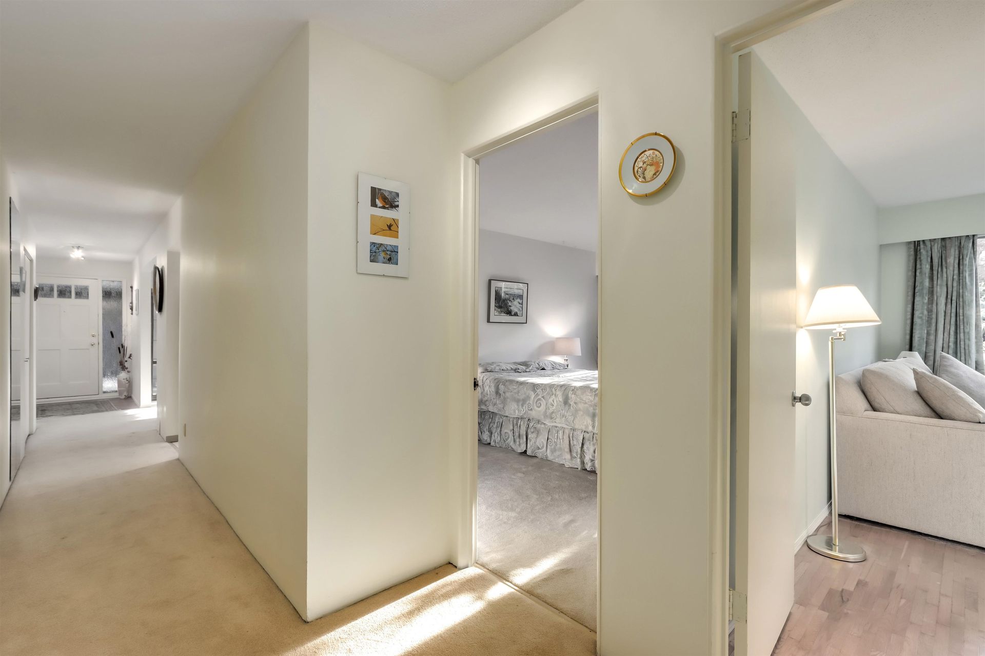 98027 at 311 - 555 28th Street W, North Vancouver