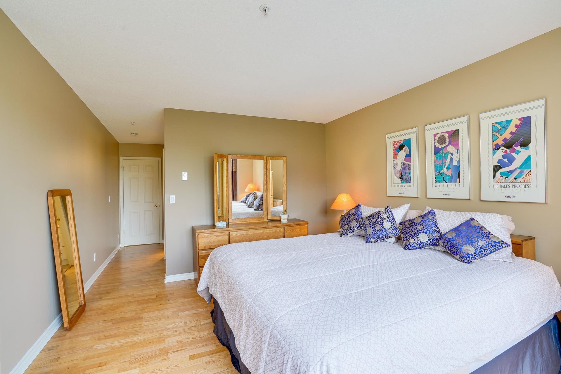 98460 at 505 - 1050 Bowron Court, North Vancouver