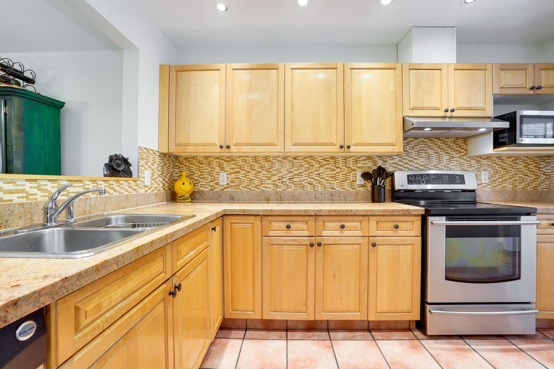 98488 at 505 - 1050 Bowron Court, North Vancouver