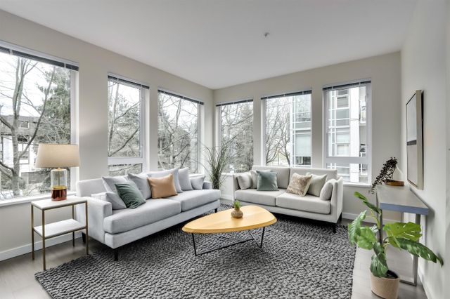 98698 at 313 - 277 1st Street W, North Vancouver