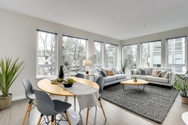 98706 at 313 - 277 1st Street W, North Vancouver