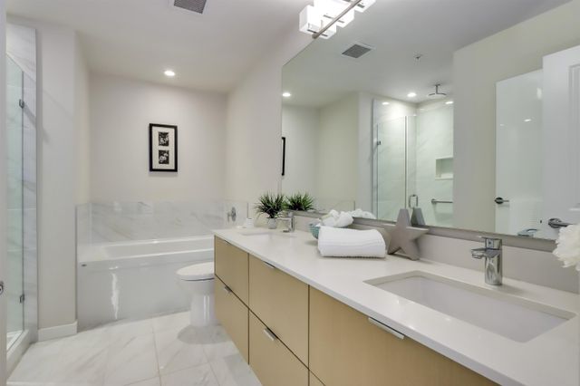 98750 at 313 - 277 1st Street W, North Vancouver