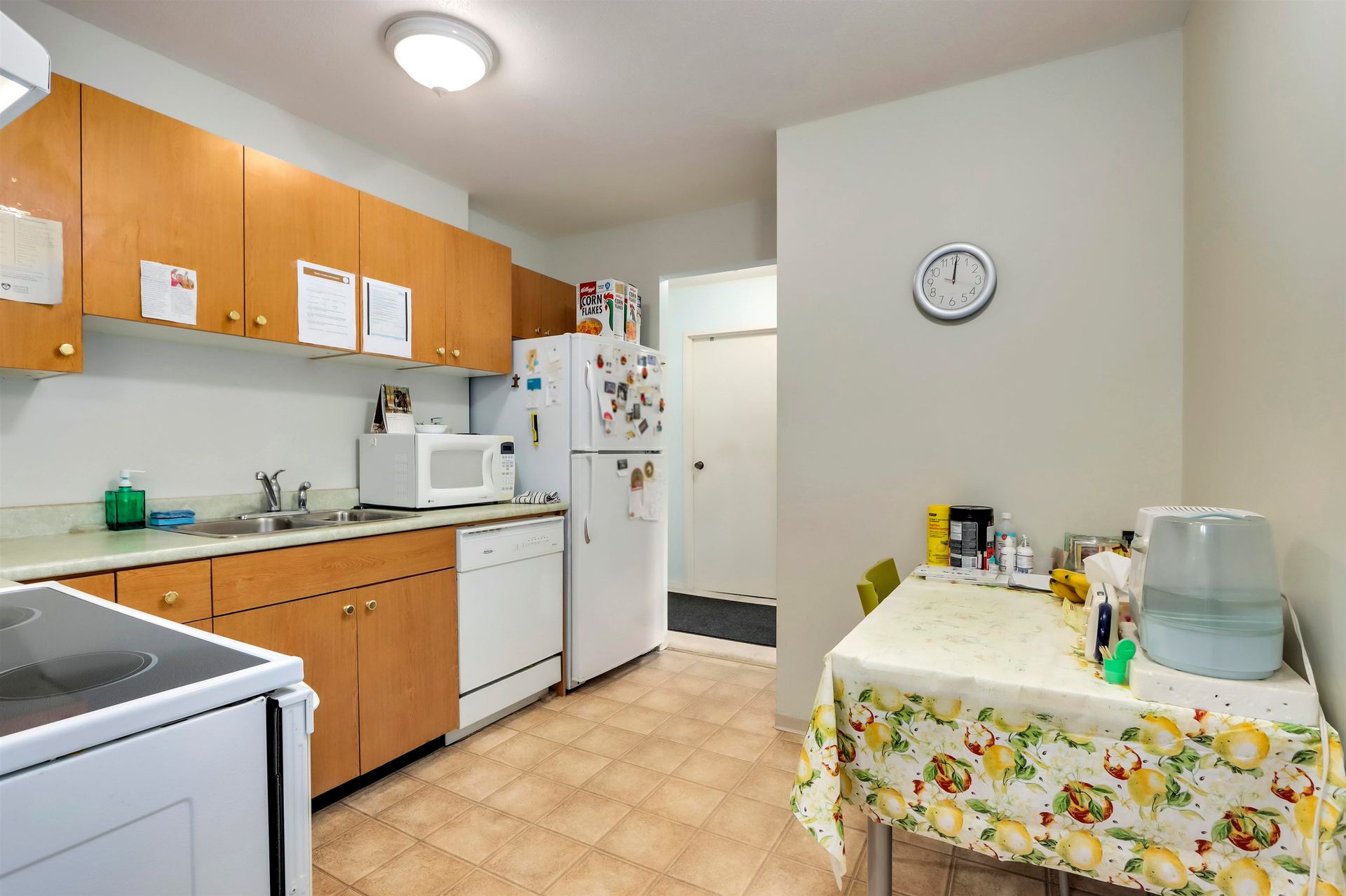 262666973-16 at 1106 - 2024 Fullerton Avenue, North Vancouver