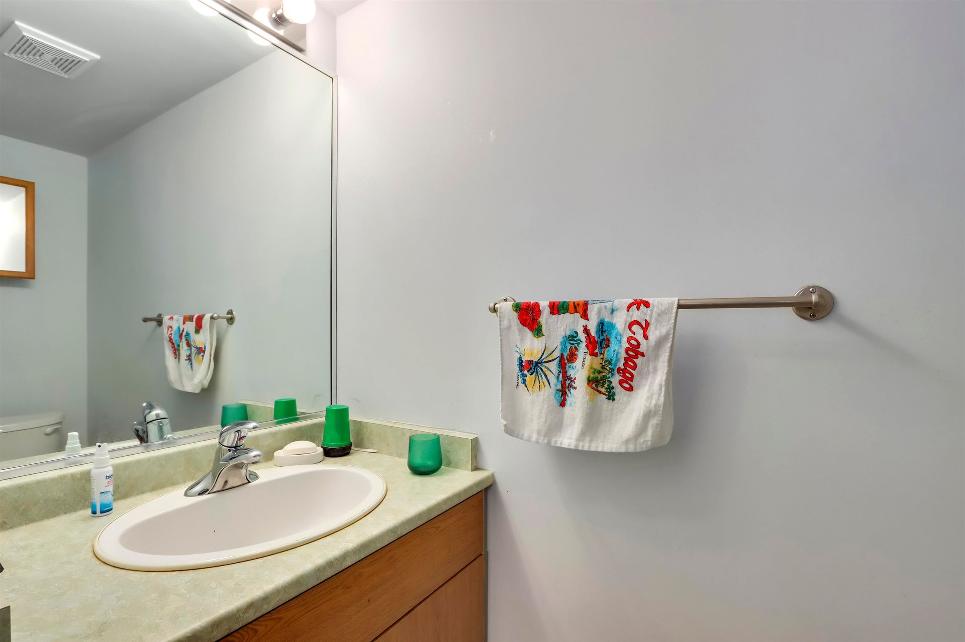 262666973-19 at 1106 - 2024 Fullerton Avenue, North Vancouver