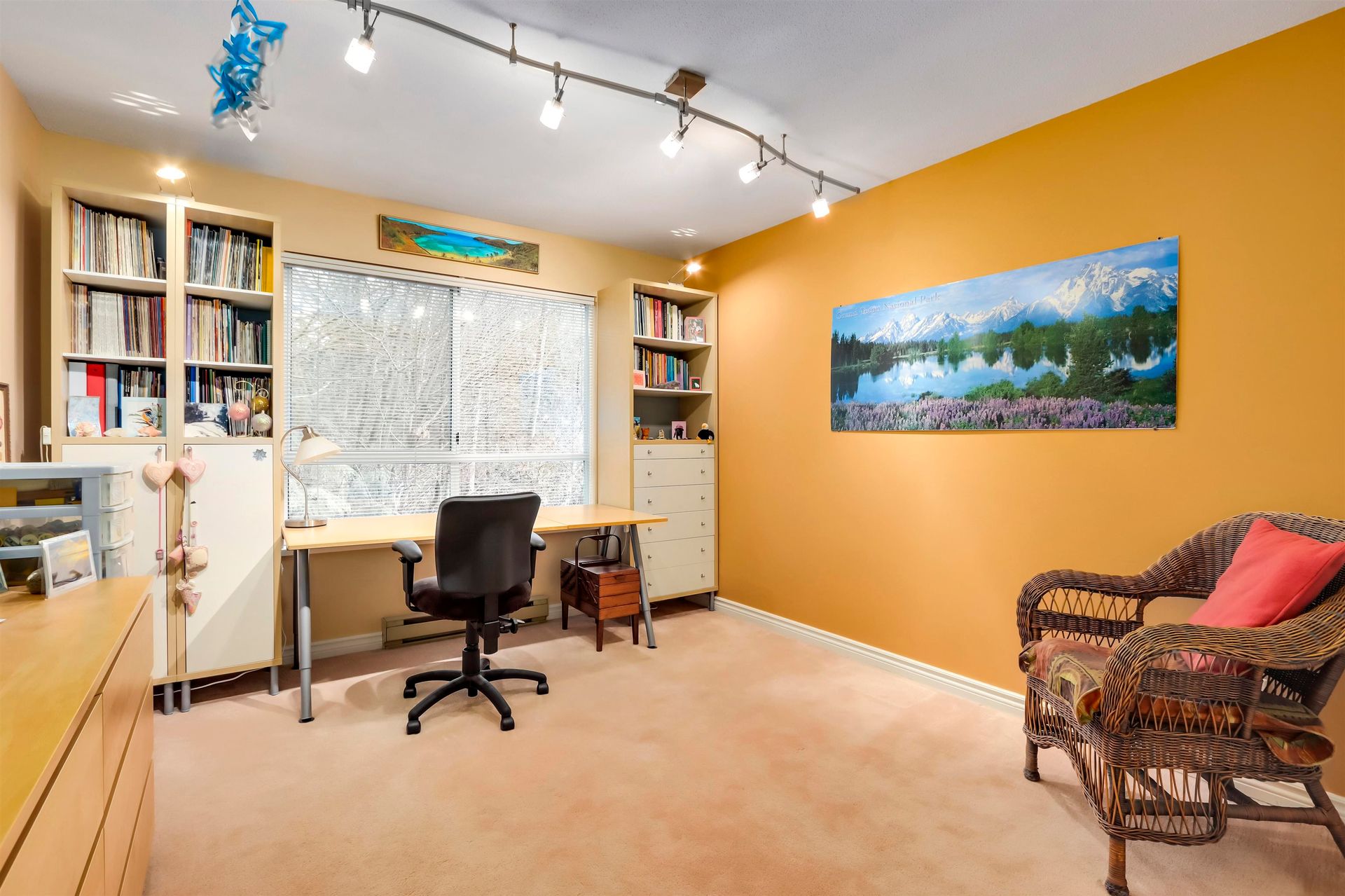 262667442-19 at 40 - 1925 Indian River Crescent, North Vancouver