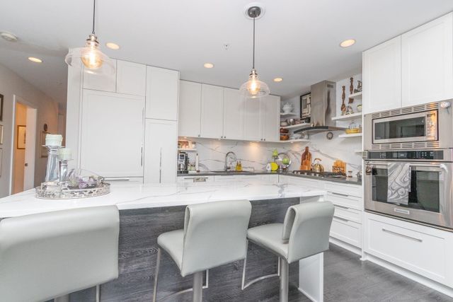 262670273-4 at 403 - 3911 Cates Landing Way, North Vancouver 262670273-4 at 403 - 3911 Cates Landing Way, North Vancouver