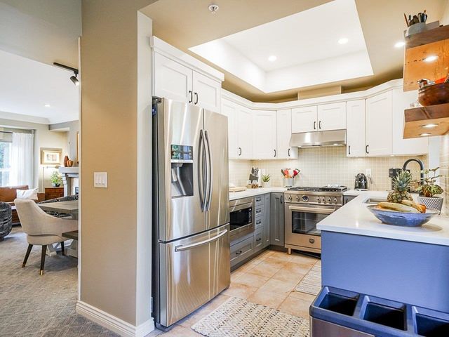 262674876-9 at 16 - 2688 Mountain Highway, North Vancouver