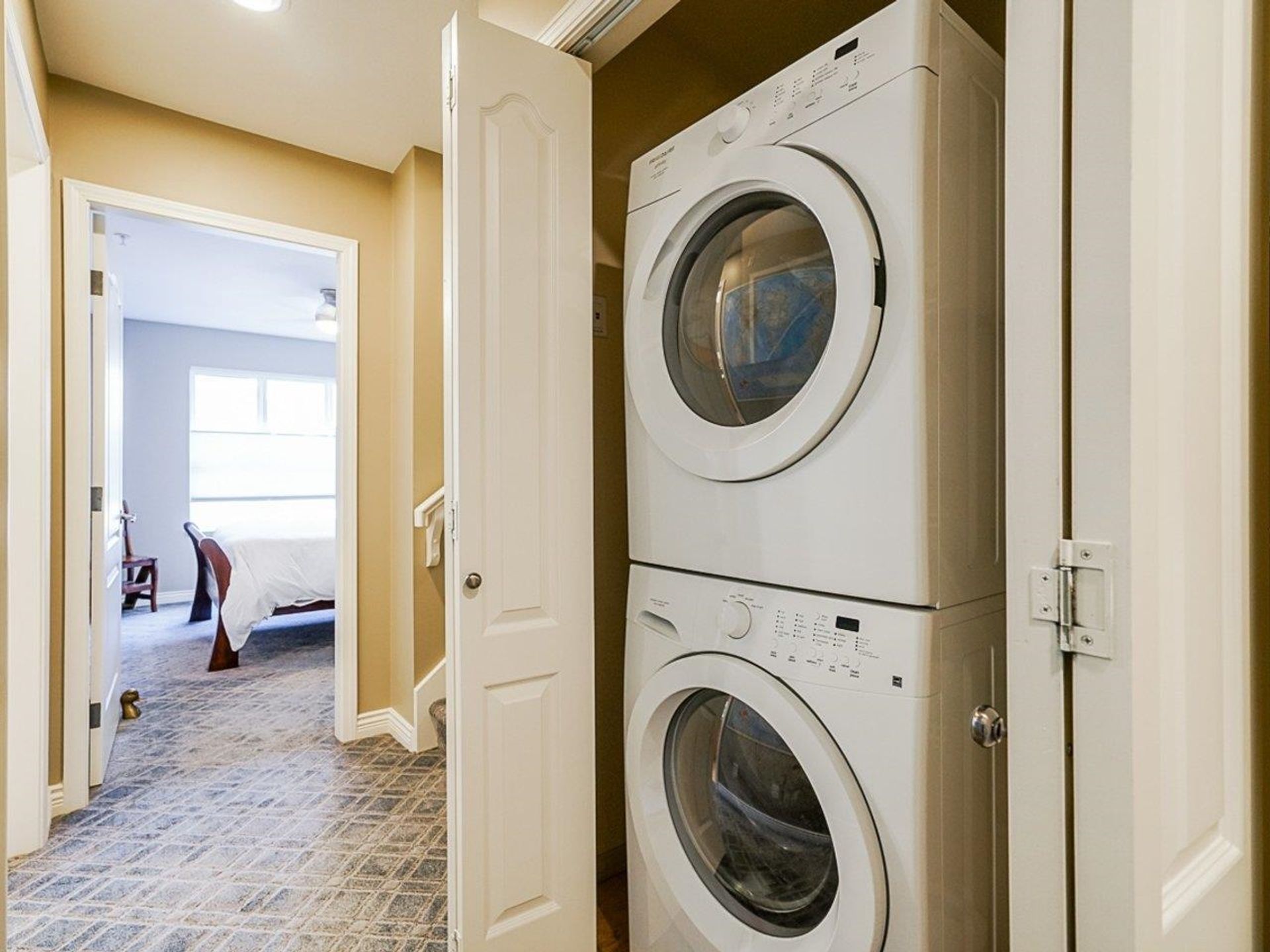 262674876-23 at 16 - 2688 Mountain Highway, North Vancouver