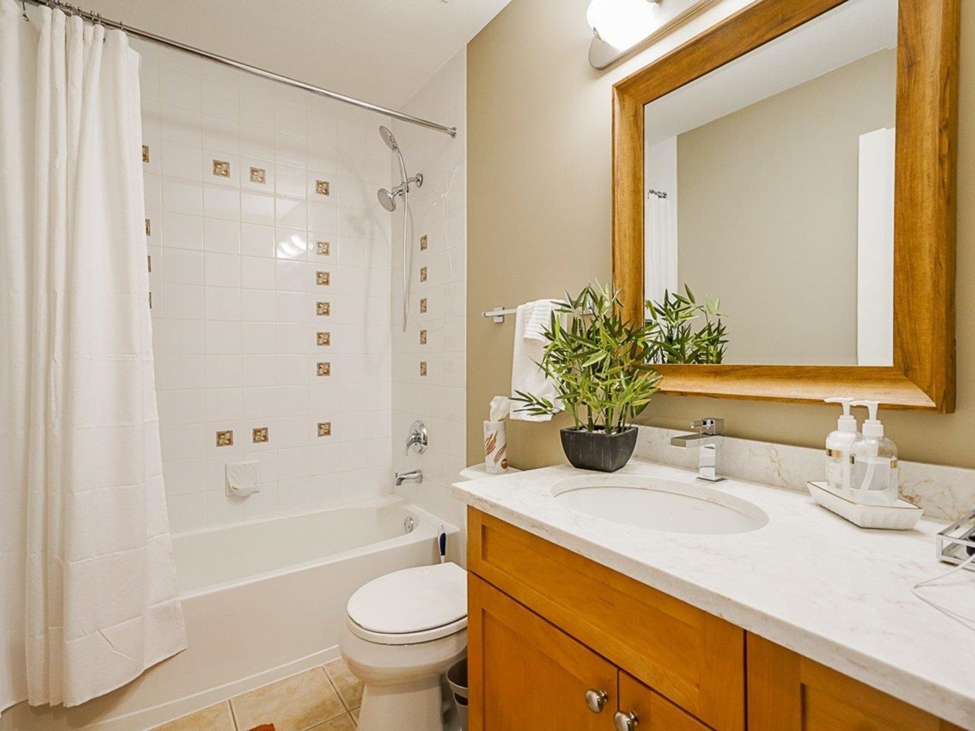 262674876-24 at 16 - 2688 Mountain Highway, North Vancouver