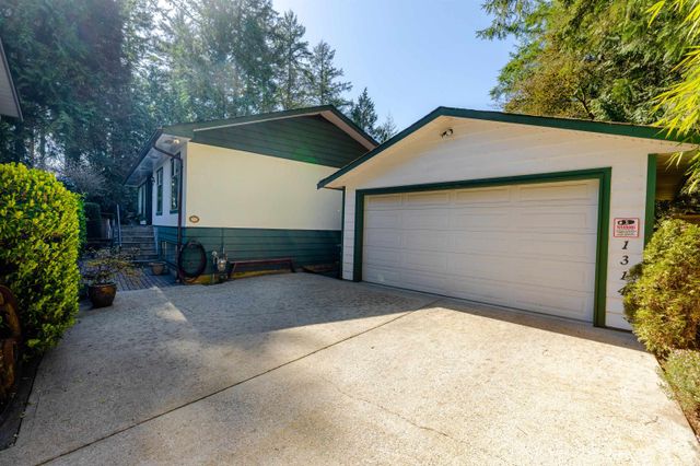 262695248-1 at 1314 Sunnyside Drive, North Vancouver