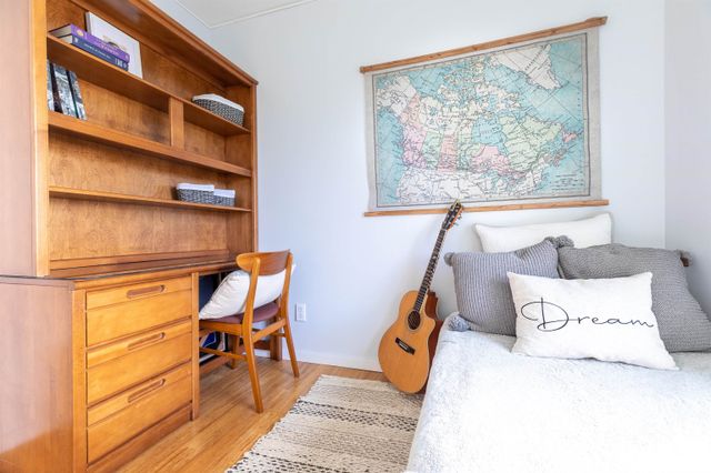 262695248-9 at 1314 Sunnyside Drive, North Vancouver