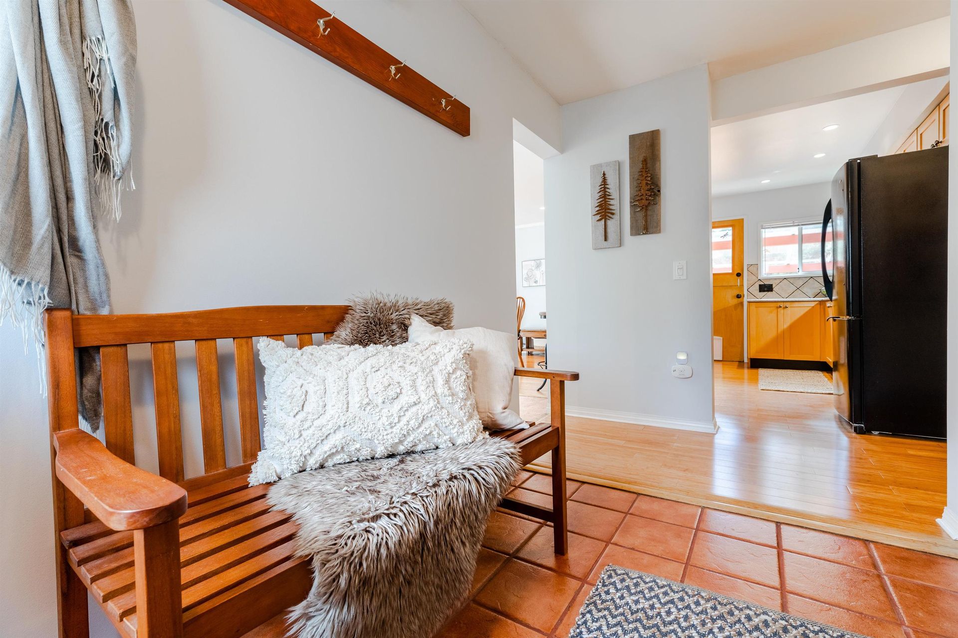 262695248-2 at 1314 Sunnyside Drive, North Vancouver