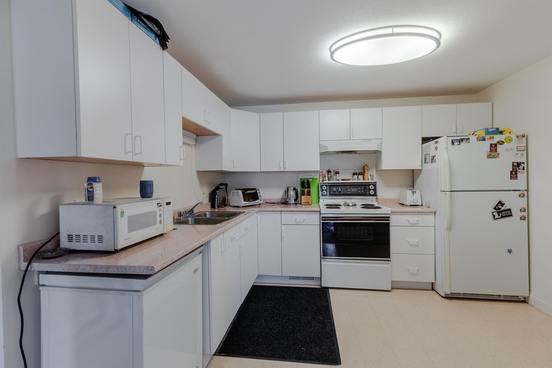 262695248-20 at 1314 Sunnyside Drive, North Vancouver