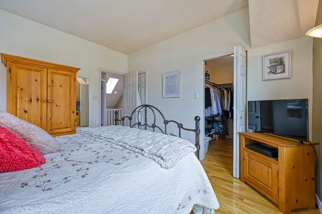 262709102-16 at 2534 Western Avenue, North Vancouver