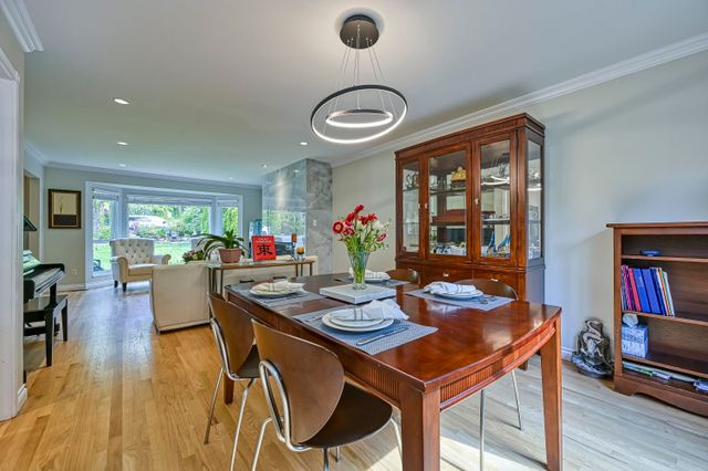 262717085-6 at 2688 Tempe Knoll Drive, North Vancouver