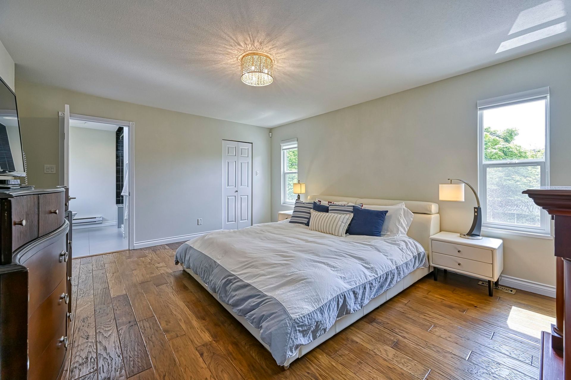 262717085-15 at 2688 Tempe Knoll Drive, North Vancouver