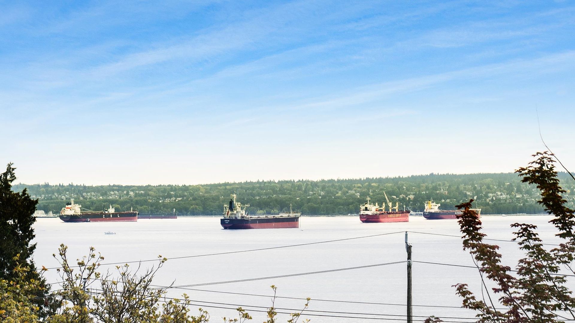 262681840-19 at 7 - 1140 25th Street, West Vancouver