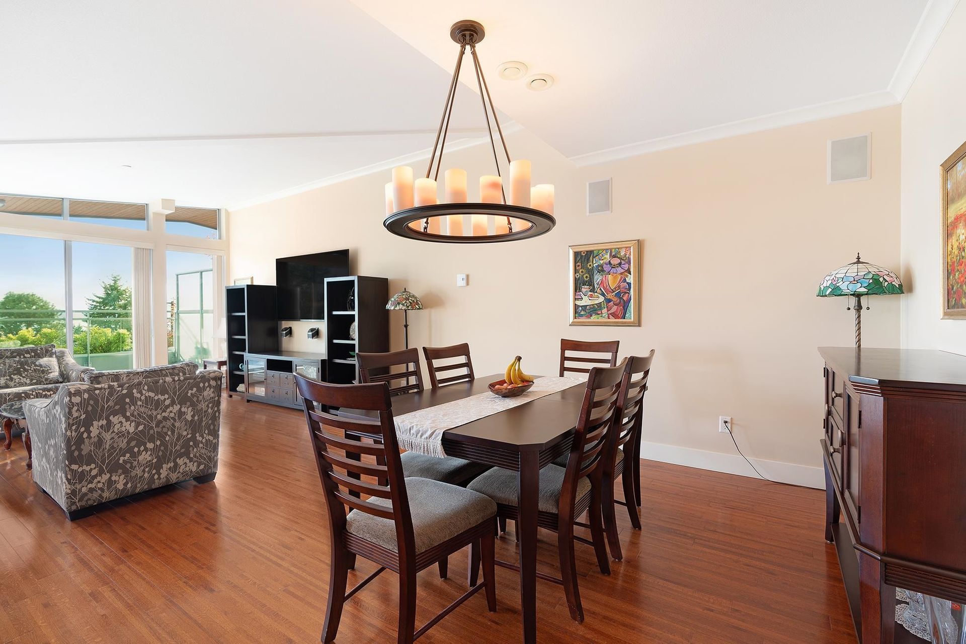 262681840-9 at 7 - 1140 25th Street, West Vancouver