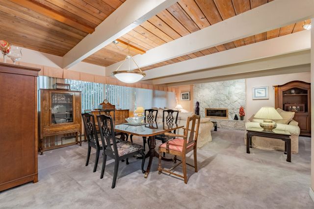 262718975-4 at 1515 Palmerston Avenue, West Vancouver