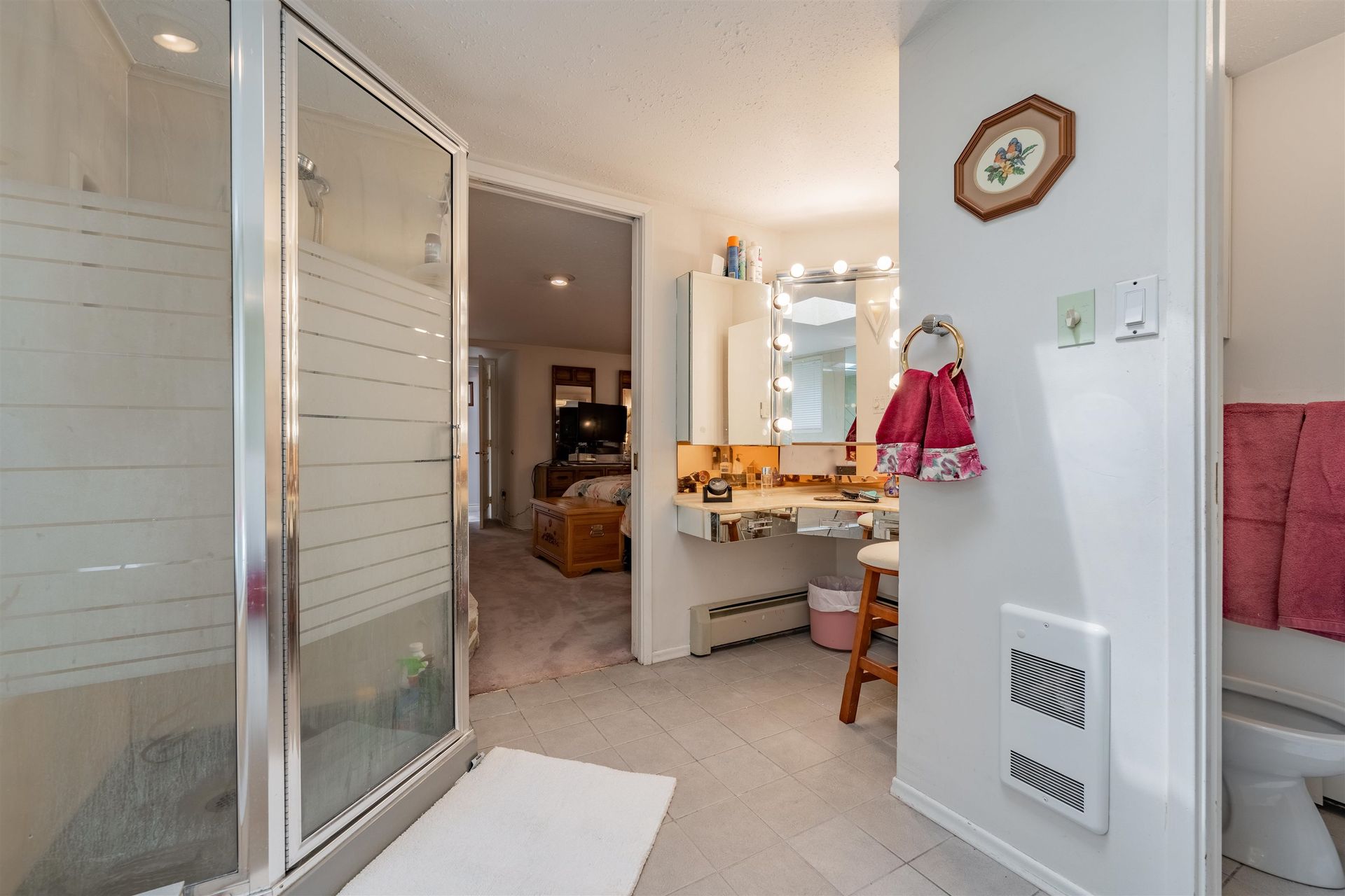 262718975-18 at 1515 Palmerston Avenue, West Vancouver