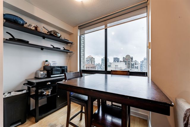 262719630-12 at 1703 - 1003 Burnaby Street, Vancouver West