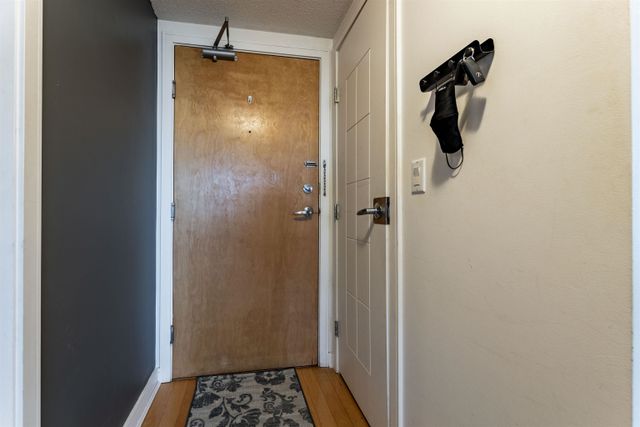 262719630-4 at 1703 - 1003 Burnaby Street, Vancouver West