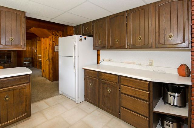 262717759-16 at 4365 Carolyn Drive, North Vancouver