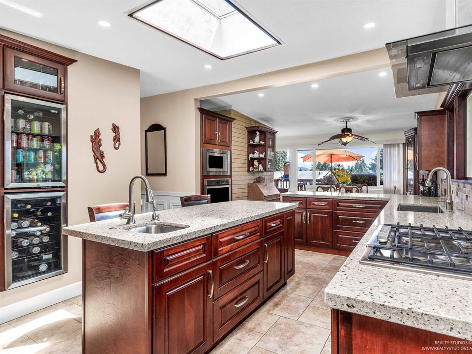 2990 Eddystone Crescent0