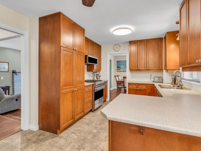 3970-phyllis-road-lynn-valley-north-vancouver-15 at 3970 Phyllis Road, Lynn Valley, North Vancouver